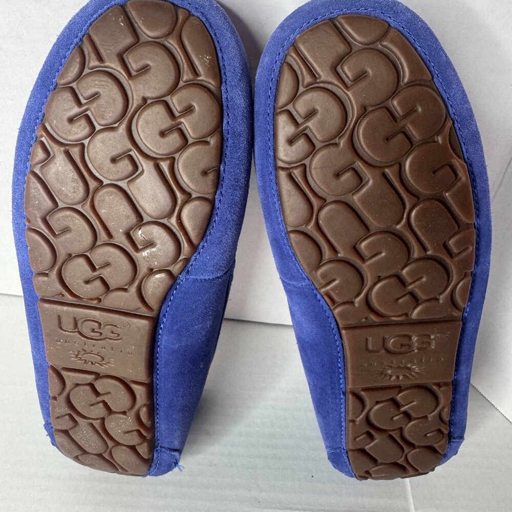 UGG Moccasins - Picture 8 of 9